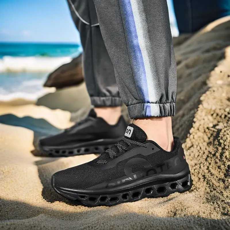 Fashion and Trendy Running Shoes Elevate Your Fortress in Casual Sneakers Y250320