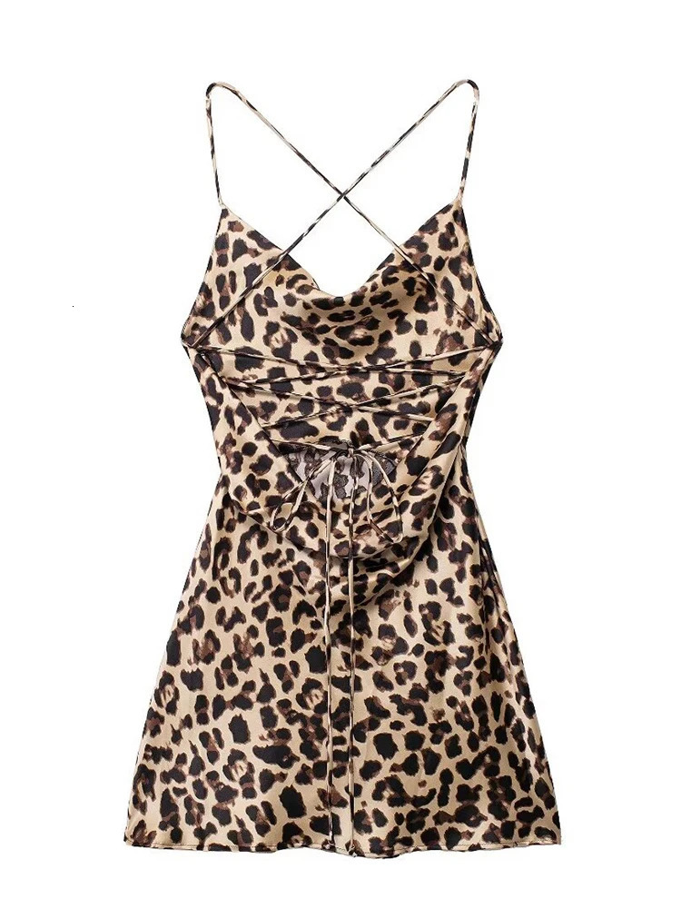 TRAF Womens Summer Sexy Leopard Print Dresses Hip Backless Halter Strapless Backless Mini Dresses Party Fashion Dresses 250320