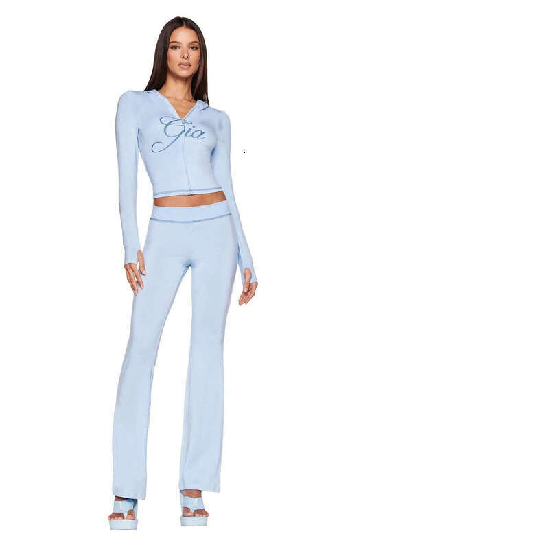 Tracksuits Women: Chic Two-Piece Set with Flared Pants, Zip-Up Top, and Long Sleeves - Ideal for Spring C260312