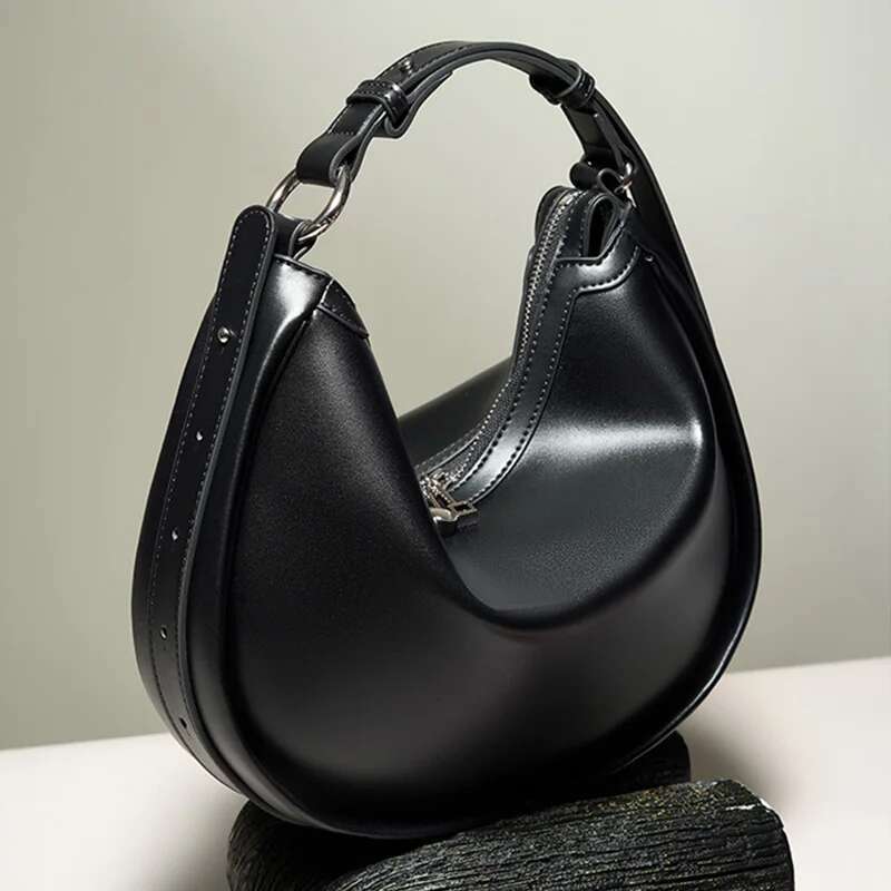 2024 New Women's Underarm Female Genuine Leather Half Moon Design Handbags Ladies Simple Shoulder Crossbody Bags Wrist Bag