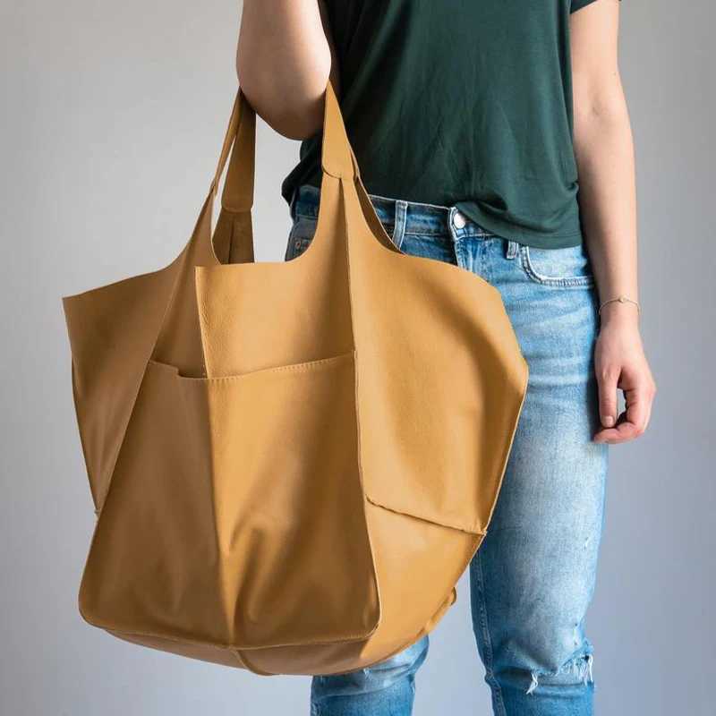 Rretro handmade large beach high-capacity zipper shoulder solid color multifunctional womens handbag Y250320