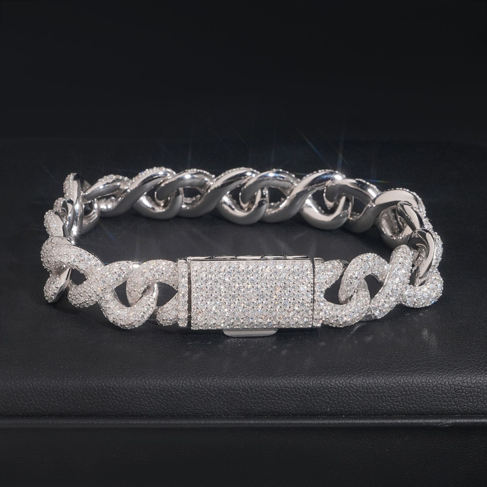 Diamond hair new 13mm 8-shaped Cuban chain S925 silver full set moissanite hip-hop trendy mens bracelet GRA