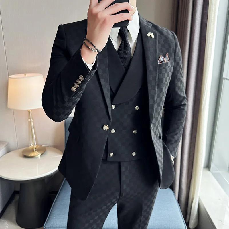 Main Promotion of Singlebreasted Business Wedding Groomsman Loose Suit Threepiece Box Check Comfortable Men 250311