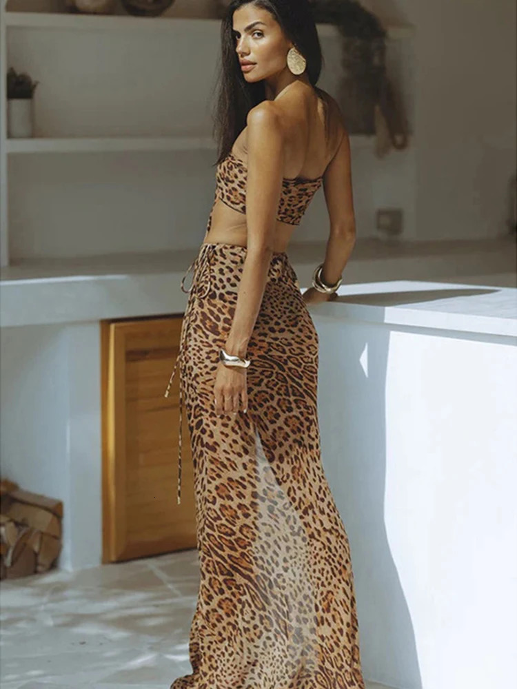 Sibybo Sexy Tube Top Leopard Print 2 Pices Skirt Set Fashion Bandage Skinny Causal Skirt Set Summe Spicy Girl Club Party Clothes 250320