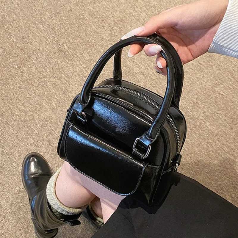 Red solid PU leather shoulder lower arm bag womens fashion handbag casual wallet and handbag womens commuting horizontal bag Y250320