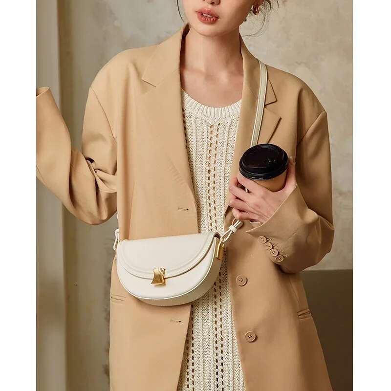 Genuine Leather Half Moon Saddle High Quality Shoulder Bags For Women 2023 Small Messenger Bag Apricot Bolsa Feminina