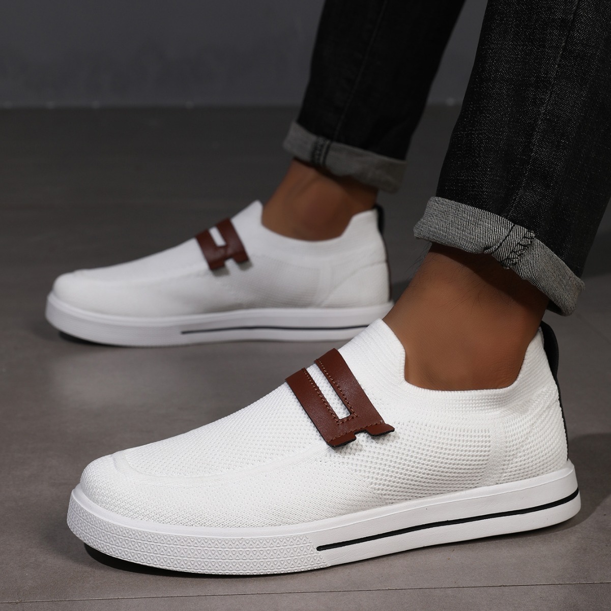 2025 With Box Designer fashionable casual shoes Canvas shoes for men in summer, fly woven breathable mesh, one foot lazy shoes