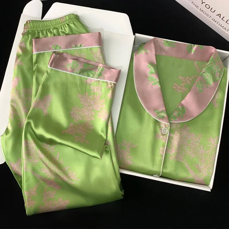 Lightweight and ice silk sleepwear spring and autumn thin long sleeved set loose plus size casual wear pos of underwear sleepwear for women 250321