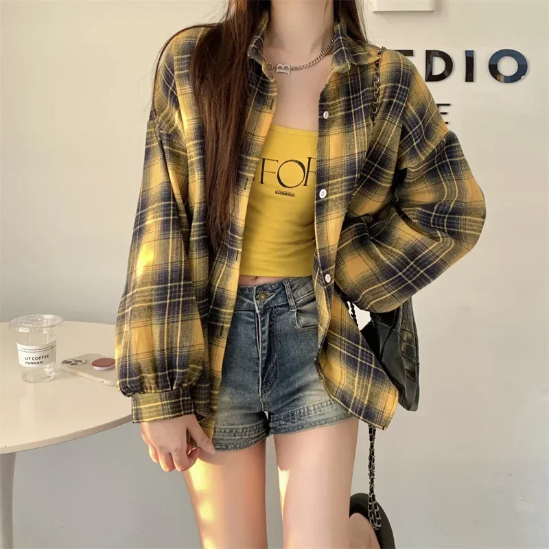 Black Flannel Shirt for Women Long Sleeve Collared Button-Up Tartan Plaid Shirt Jacket Teen-girl Casual Everyday Outfit 250317