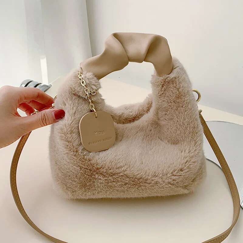 Soft Fashionable handbag New Woman Plush Handbags Shoulder Bag Fashion Autumn And Winter Korean Version Simple Crossbody Bags For Traveg Shopping