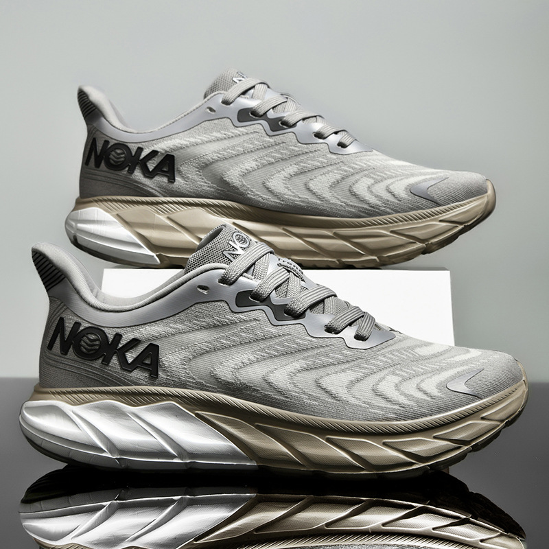 Men's casual running shoes with breathable mesh upper in summer racing sports shoes marathon shock-absorbing sports running shoes