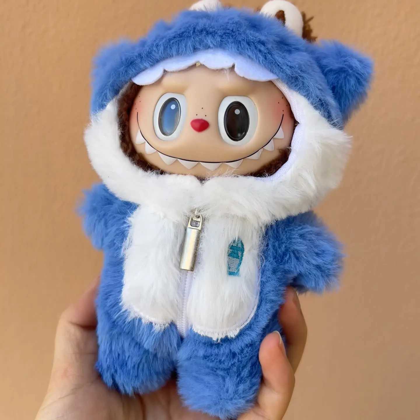 15cm/17cm Labubu I II Doll Clothing Cute Leg Hug Blue Shark Clothing Accessories Plush Doll Clothing Z250322