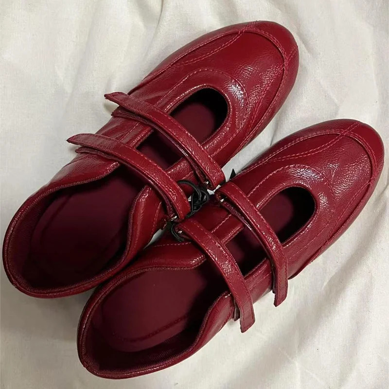 Women Loafers Shoes Fashion Retro Sandals Flats Elegant Woman Summer Shoes Trend Shallow Cozy Lolita Zapatos Mujer 250322