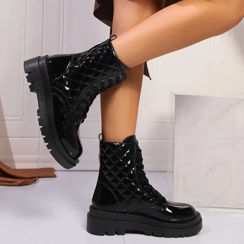 205 New Winter Fashion Casual Shallow Low Heel Short Tube Comfortable Shoes Designer Women's Boots Trendy Casual Shoes1
