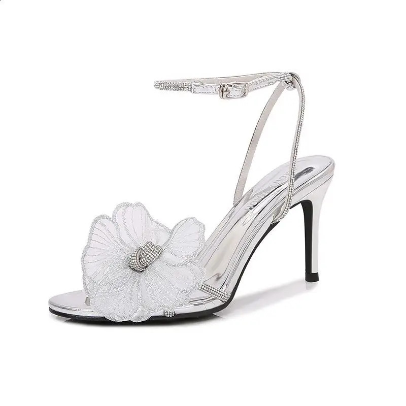 Large Size Low Sandals Woman Leather Big Low-heeled Fabric Rome Rubber Slides PU Hoof Heels Large Size Low Sandals Woman Leather 250322