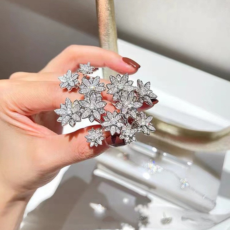 Sparkling Luxury Jewelry Wedding Rings Elegant Ins Top Sell 925 Sterling Silver Pave White Sapphire CZ designer Diamond Gemstones Party Women Open Rin