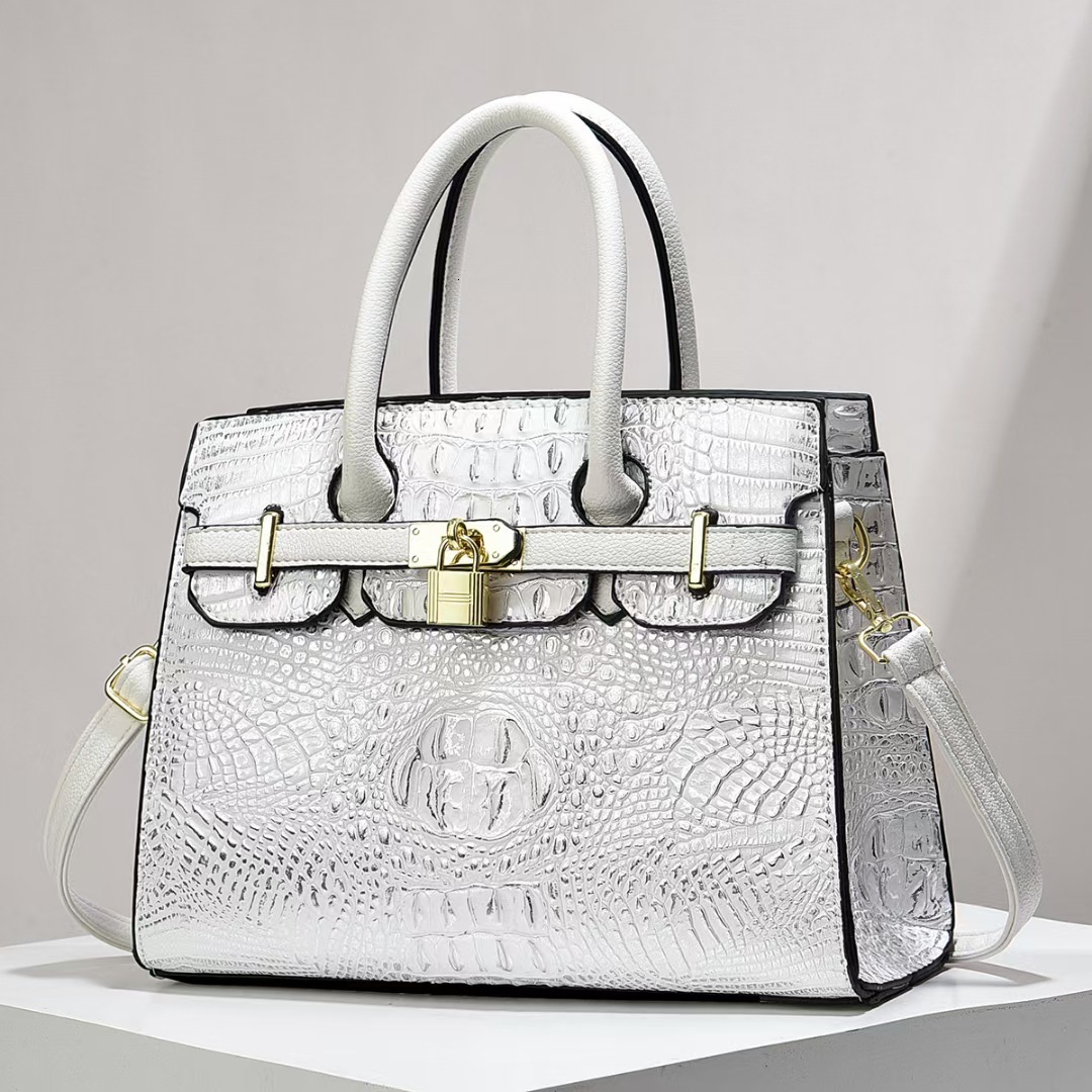 Light luxury new crocodile patterned large versatile, trendy women's crossbody shoulder bag, high-end handbag