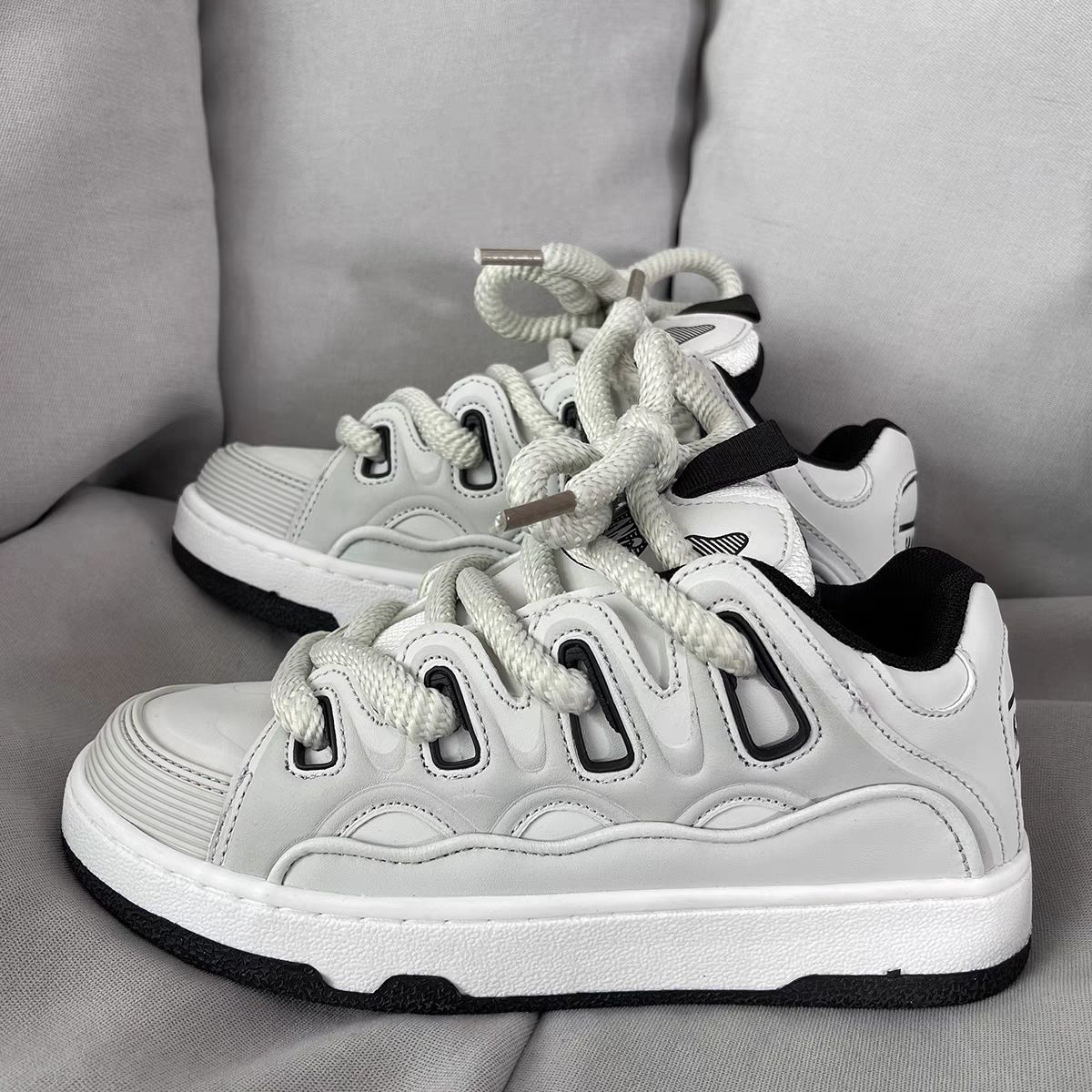 German training shoes American skateboard shoes fashion brand men's shoes student street shot glow-in-the-dark casual sports shoes for men and wo