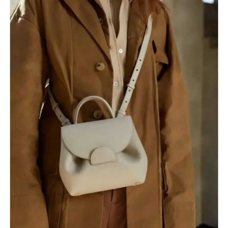 Brand 2025 French Ctrast Lihi Pattern Handbag Backpack Cross body hot Wenli Li Single Shoder Bag Cmuting GiftT250321