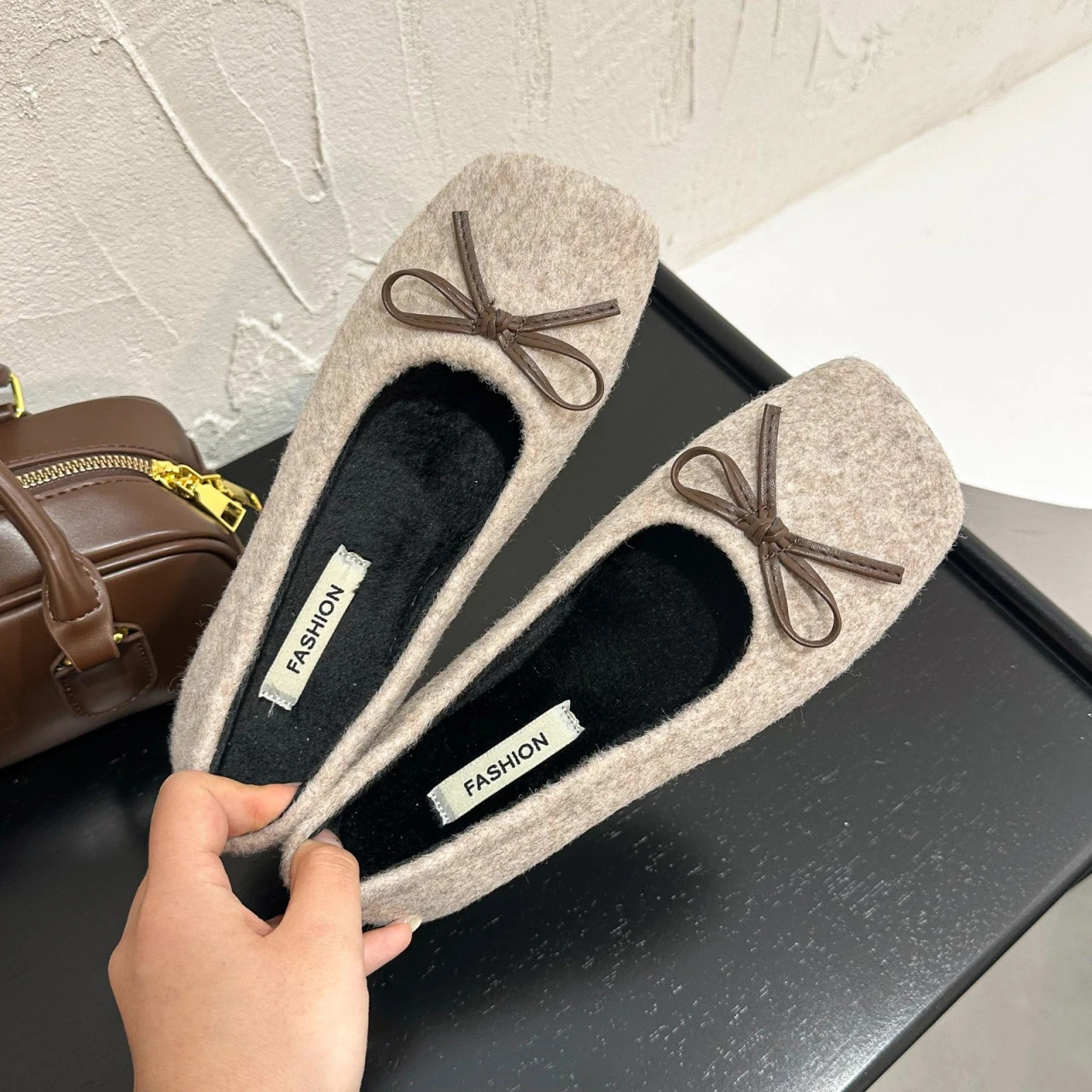 Silver Leather Split Toe Flat Shoes Woman Mary Janes Tabi Ninja Flats Female Cozy Dress Shoes Ankle Belt Moccasins 250322