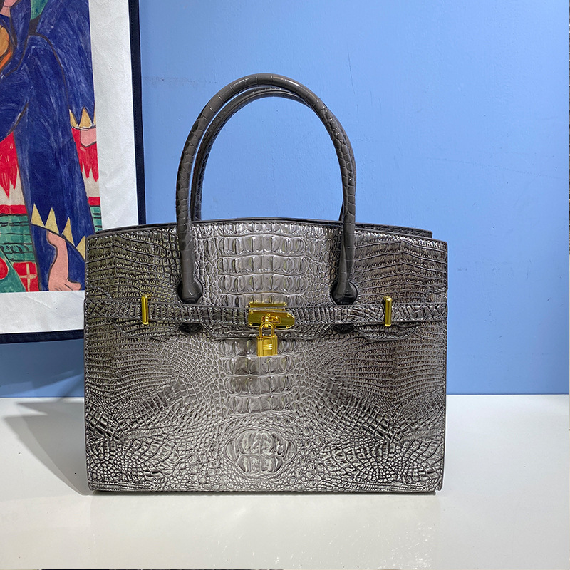 Bags2025 New Crocodile Pattern Fashionable and Versatile Cross Single Shoulder Handheld Big Women's Bag