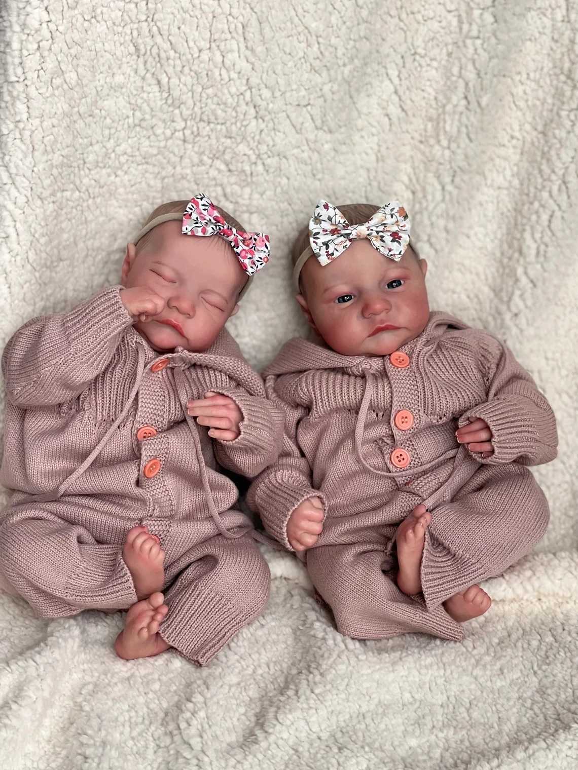 The 19 inch all silicone body has been painted as a regenerated baby doll twin Levi ake Sleeping baby doll 3D skin with visible veinsXJ250322