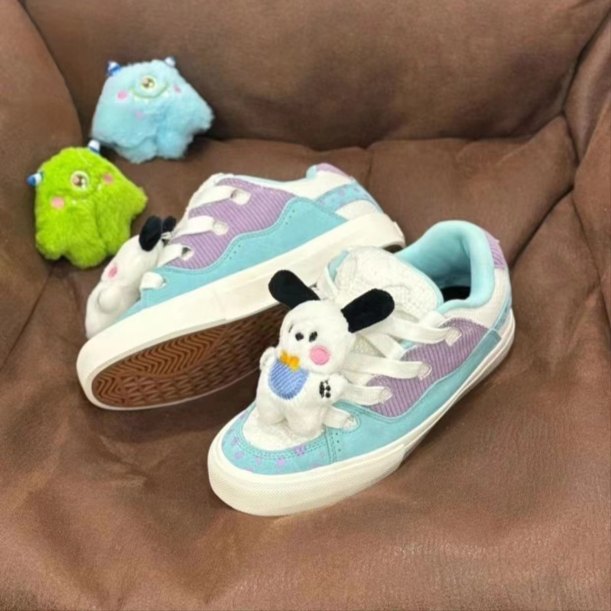 Spring and autumn new bread shoes female bear color splicing niche skateboard shoes thick sole leisure sports board shoes 2025