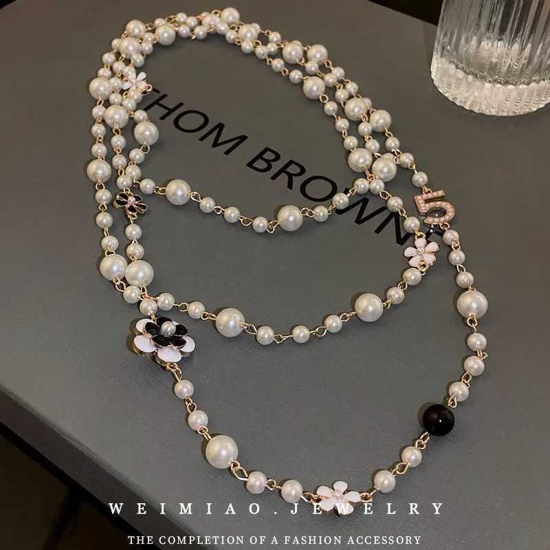 Flower necklace pearl necklace on sweater chain luxury necklace Multi layered necklace chokers necklaces for womenXJ250322