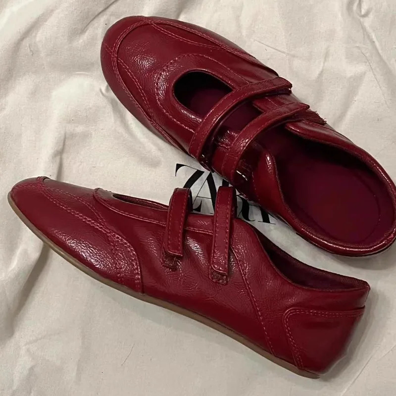 Women Loafers Shoes Fashion Retro Sandals Flats Elegant Woman Summer Shoes Trend Shallow Cozy Lolita Zapatos Mujer 250322