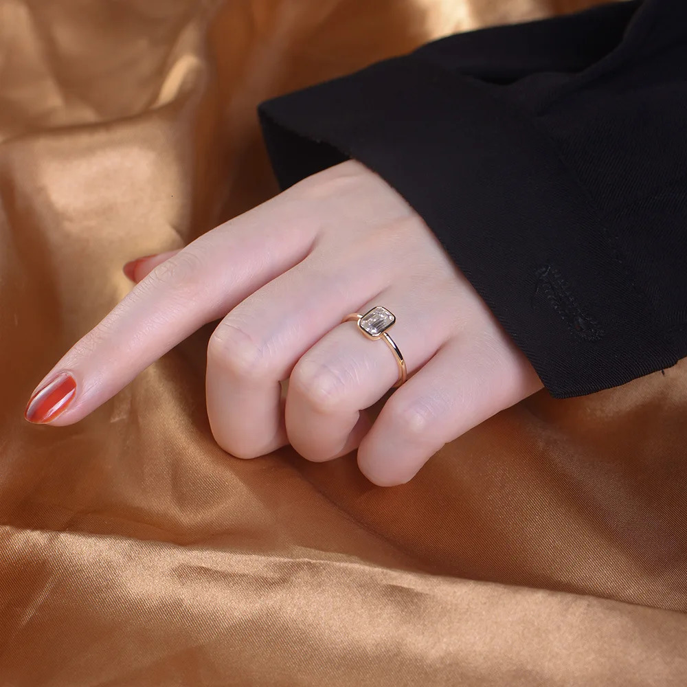 1-3ct Emerald Cut Ring 925 Sterling Silver Engagement Solitaire Rings for Girl Gold Plated Anniversary Gifts 250311