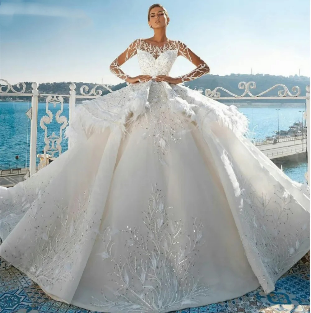 Gorgeous Ball Gown Wedding Dress Jewel Neck Long Sleeves Bridal Gowns Sequins Feather Sweep Train Dresses Custom Made vestidos de novia
