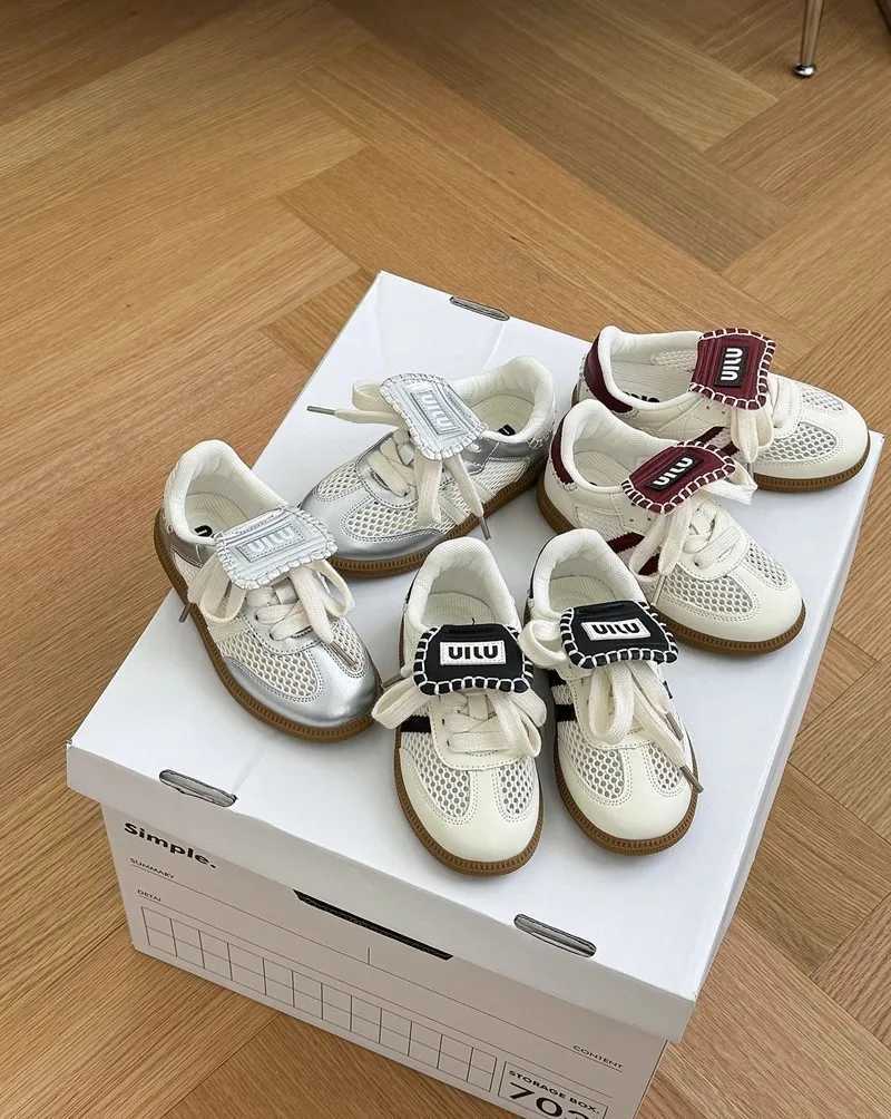 Childrens net shoes 2024 summer new boys hollow breathable mesh surface sports shoes girls casual german training shoes board sT250322