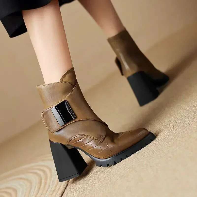 2025 New Women's Ankle Pointed Thick High Heel Denim Shoes Square Heel Waterproof Platform Fashion Boots Designer Women's Trendy Casual Shoe