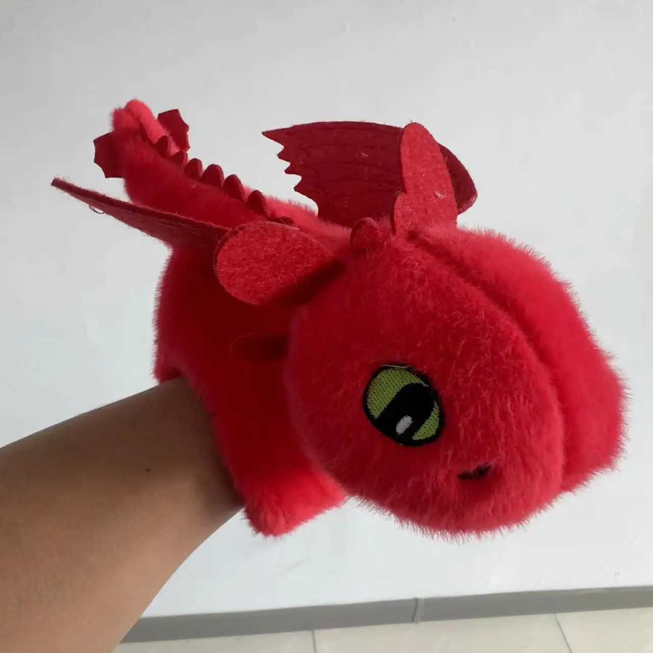 23cm Plush How to Train Your Dragon Toys Kawaii White Black Dinosaurs Animal Stuffed Plush Doll Wrist Band Plush Toys Boys Gifts X250322