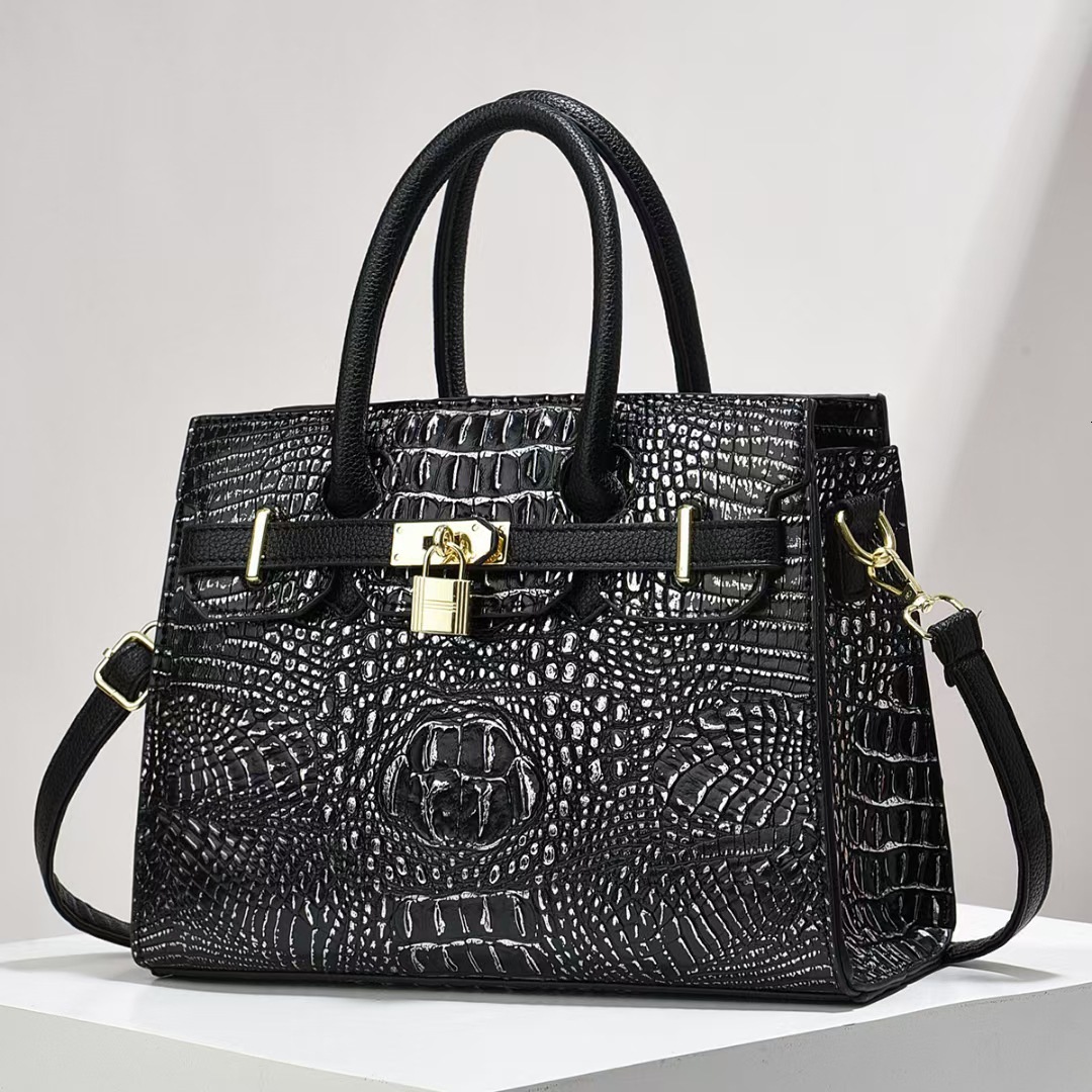 Light luxury new crocodile patterned large versatile, trendy women's crossbody shoulder bag, high-end handbag