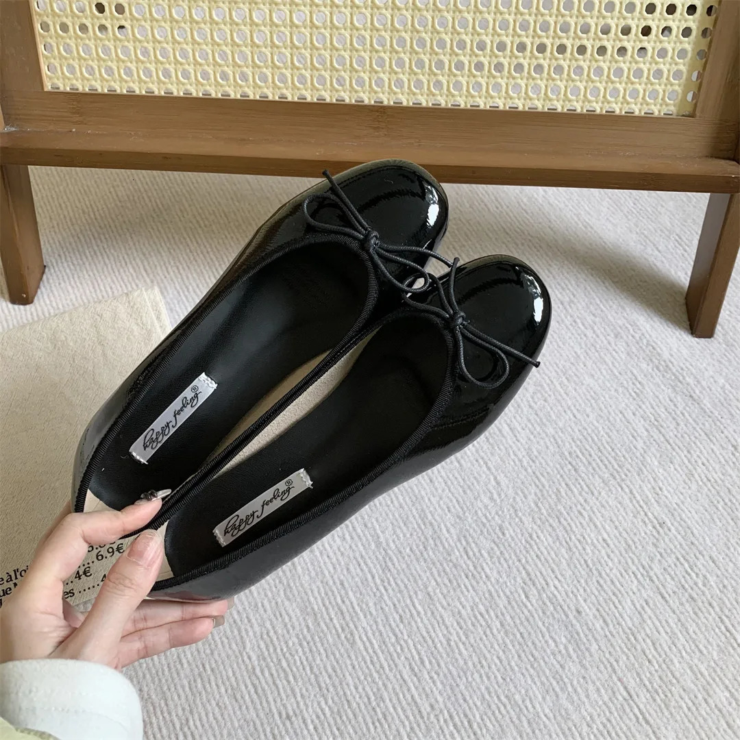 Soft Bow-Knot Round Toe Shoes Woman Flats Shallow Mouth Slip-on Casual Female Sneakers Butterfly Dress Patent Leather Boat Slip 250322