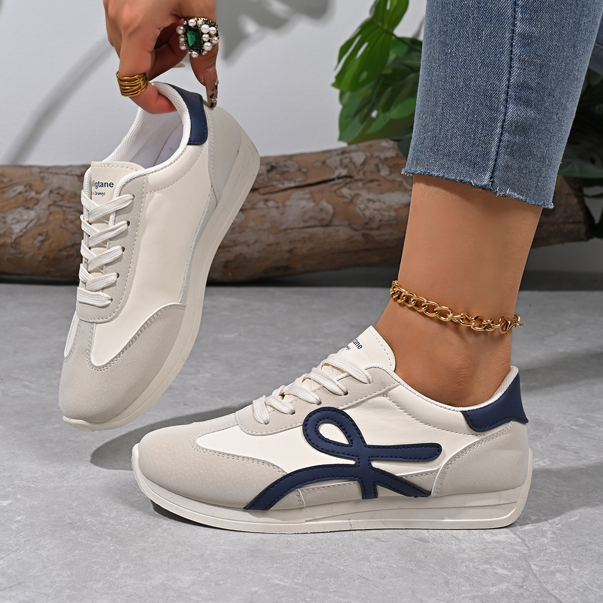 Spring and autumn new casual shoes fashion running shoes breathable light sports women's shoes 2025