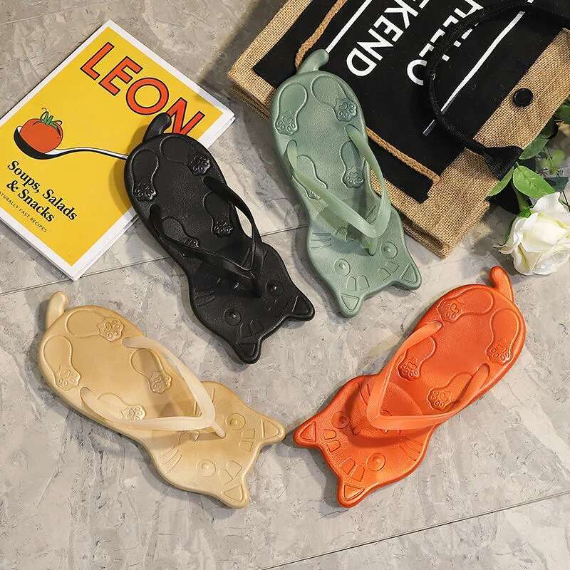 2025 New Summer Beach Ladies Cat shaped Designer Girls Cute Anti slip Thick heeled Sandals Cute Outdoor Slippers Bathroom1