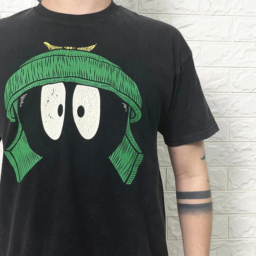 Yao Fashion Streetwear Vintage Cartoon Graphic Print Marvin the Martian Casual Summer Cotton Oversized Tee Tops T Shirt For Men 250322