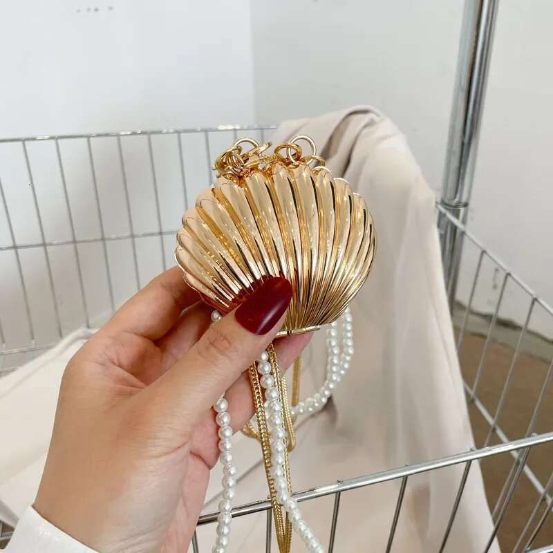 New Summer Lipstick Bags for Women Fashion Pearl Mini Purse Crossbody High Quality Gold Shell Designer Shoulder Bag