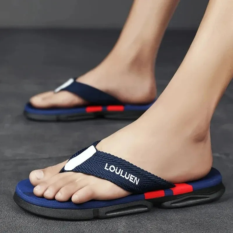 High Quality Fashion Men Flip Flops Summer Beach Flip Flops Men Casual Breathable Antiskid Beach Slippers Men Summer Outdoor 250327