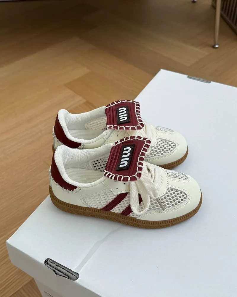 Childrens net shoes 2024 summer new boys hollow breathable mesh surface sports shoes girls casual german training shoes board sT250322