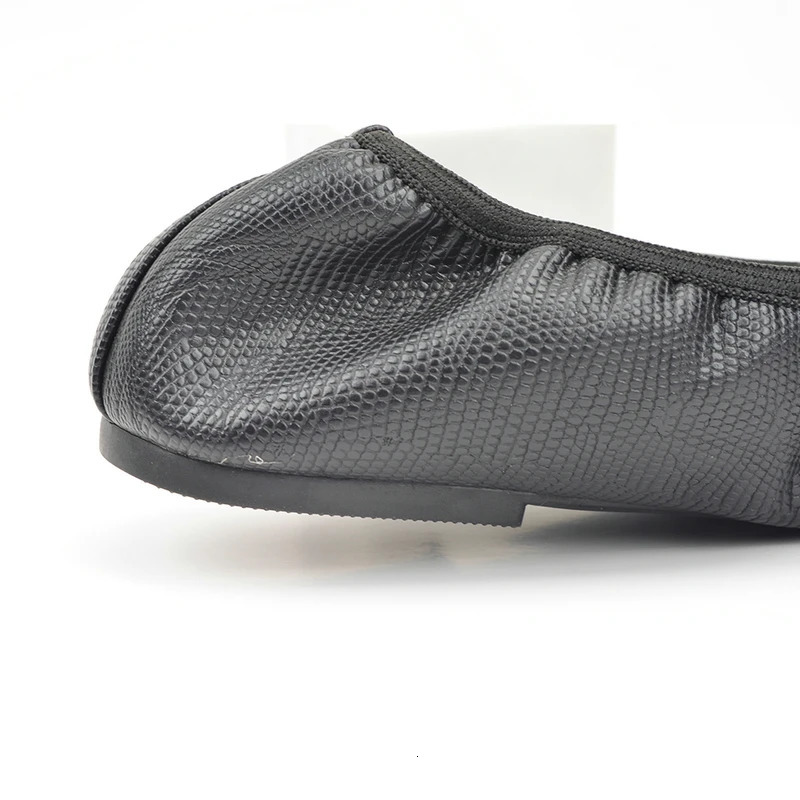 Womens Metallic Ballet Shoes Casual Soft Sole Flat Shoes Lightweight Comfortable Slip On Shoes 250322