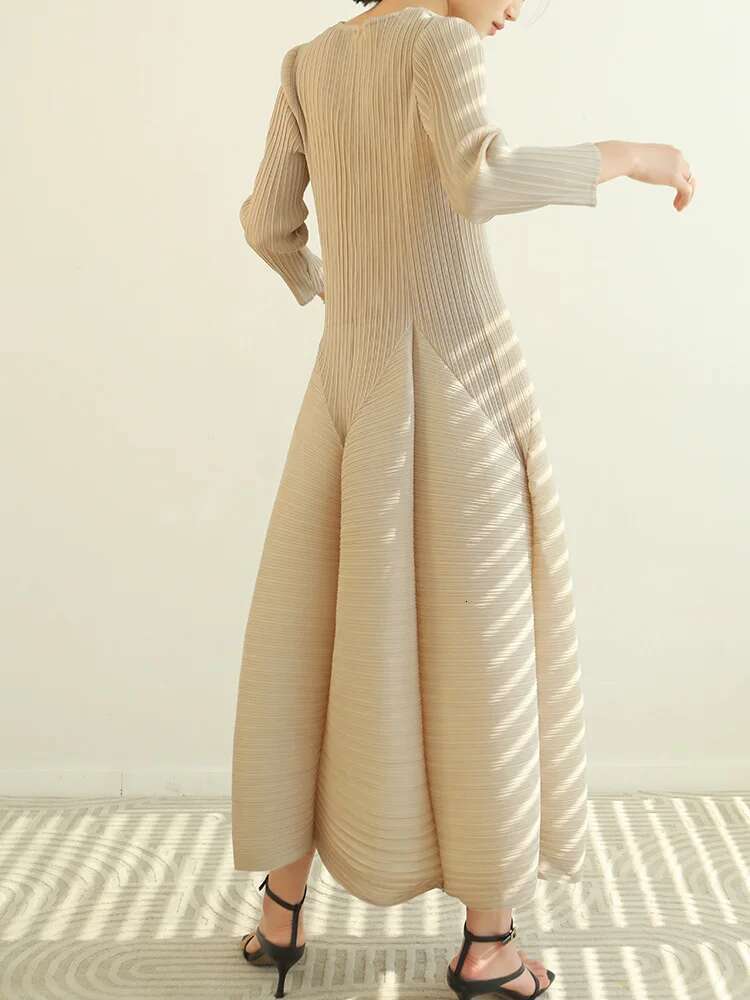 Miyake Pleated Sleeve Wer Bud Dress 2023 Spring Lantern Long Casual Elegant Dresses Dubai Abaya Women Designer Clothes
