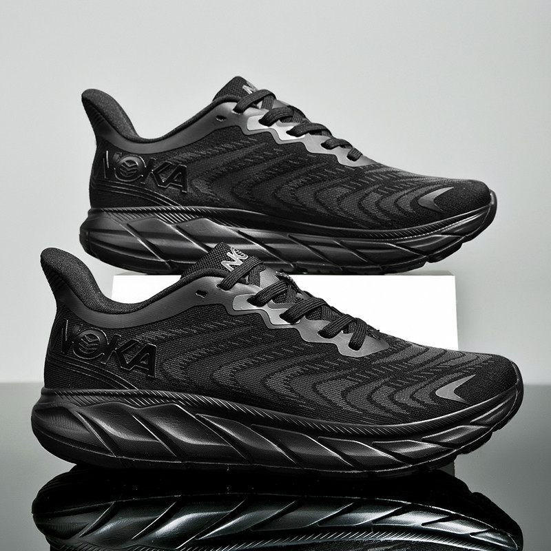 Men's casual running shoes with breathable mesh upper in summer racing sports shoes marathon shock-absorbing sports running shoes