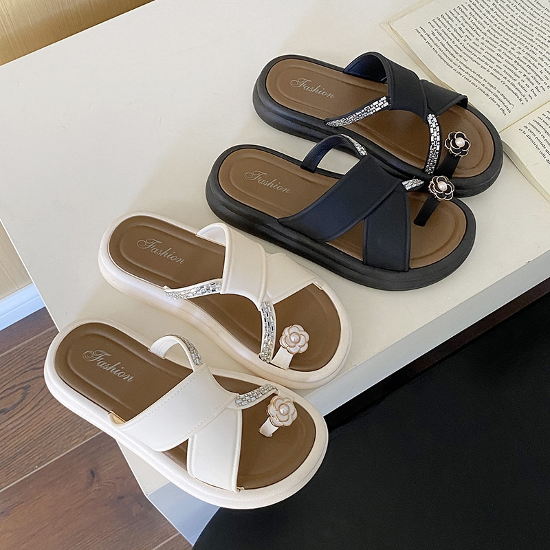 free shipping designers sandals for womens 2025 New Summer Cool Slippers Fashion Outwear Korean Version Flat Flat One Word Cool Slippers Outdoor Slipp