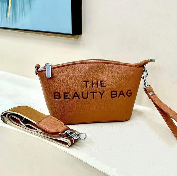 Women's 2024 New Fashionable and Personalized Cylinder Popular Letter Commuter Crossbody Lady Bag