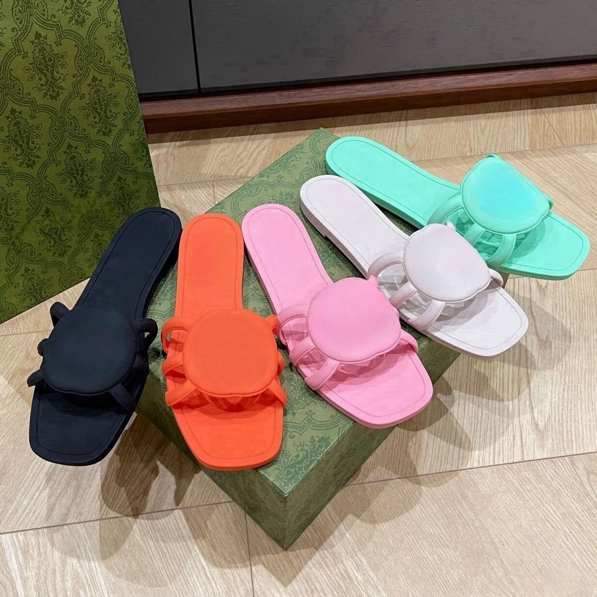 Fashion Designer Sandals Slides Interlocking Slippers Women Flat Beach Jelly Script Orange Fall Mules Outdoor Waterproof Luxury Sandals Summer Size 35-42