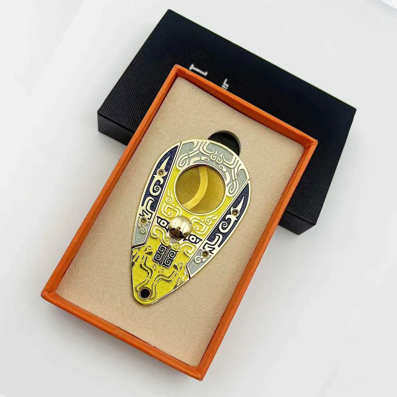 Stainless Steel Cigar Cutter Double-edged Metal Tool Accessories Sharp Cigar Clip Scissors Puncher Cutting Knife GiftC250322