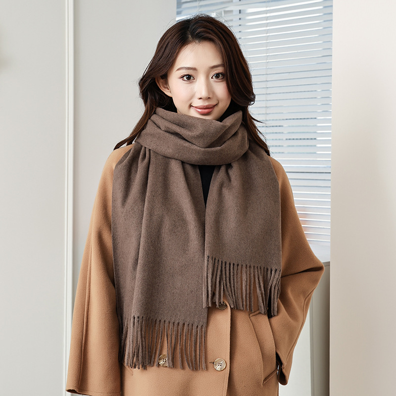 K195 Couples wool solid color scarf casual outdoor warm neck scarf solid color unisex tassel shawl cross-border
